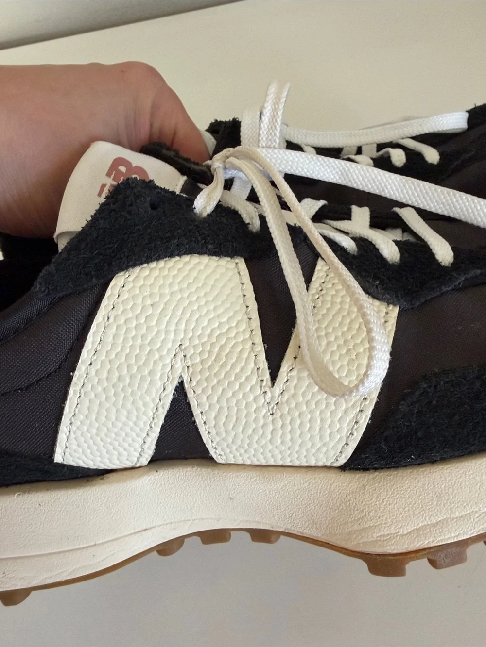 New Balance 327 Sneaker